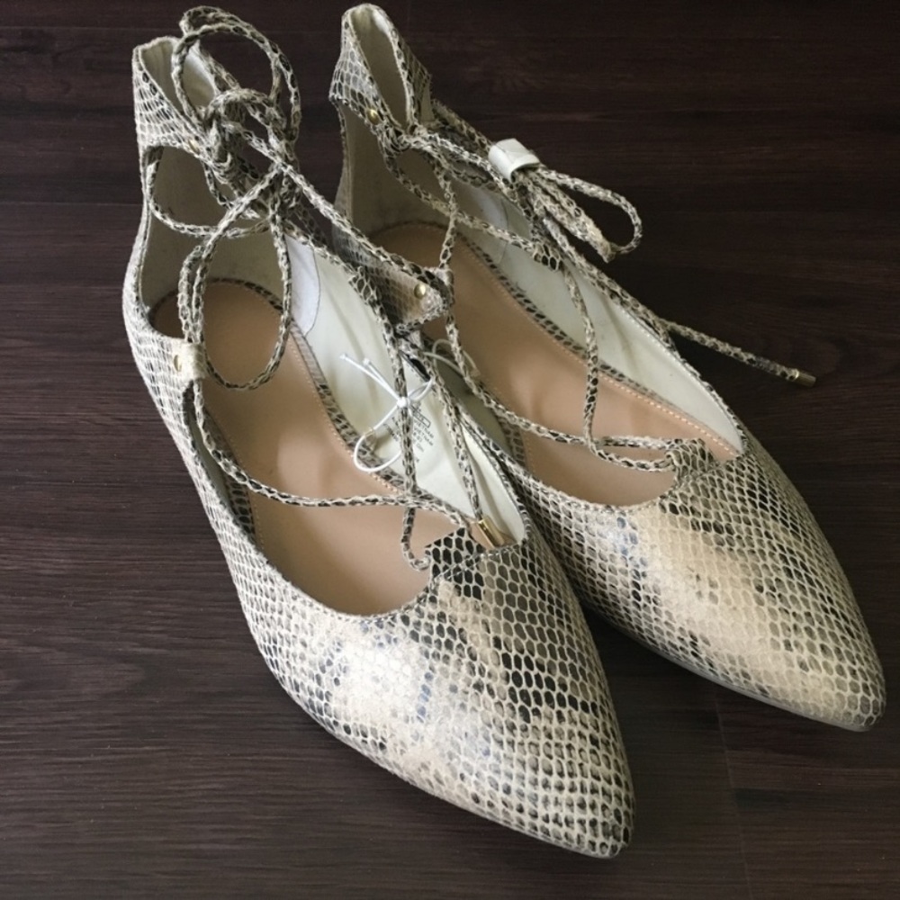 NEW Old Navy Snake Ghillie Lace Up Flats